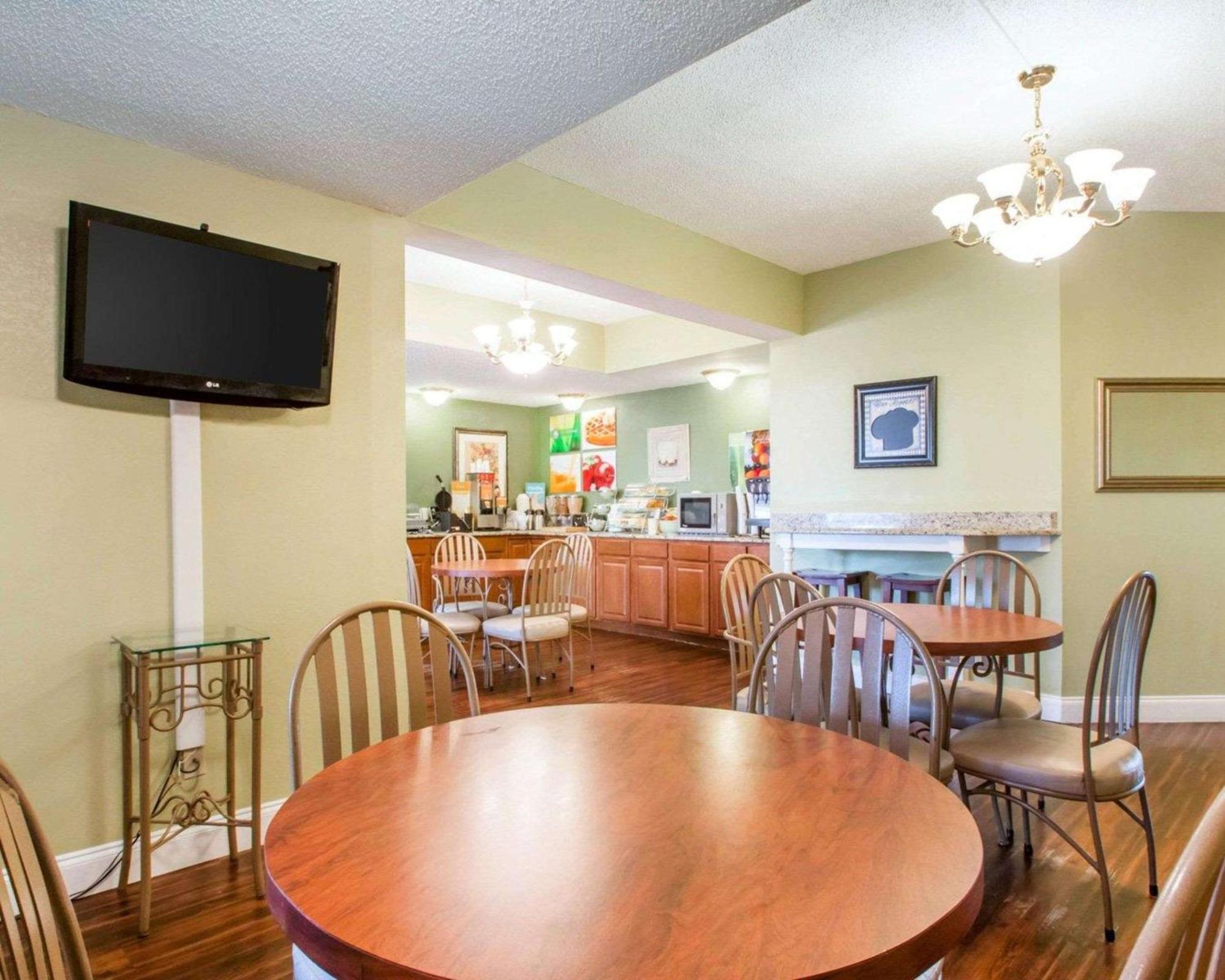 Quality Inn & Suites Ridgeland Eksteriør billede